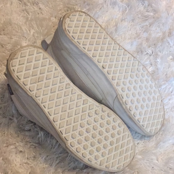 Water resistant Vans - Picture 5 of 6